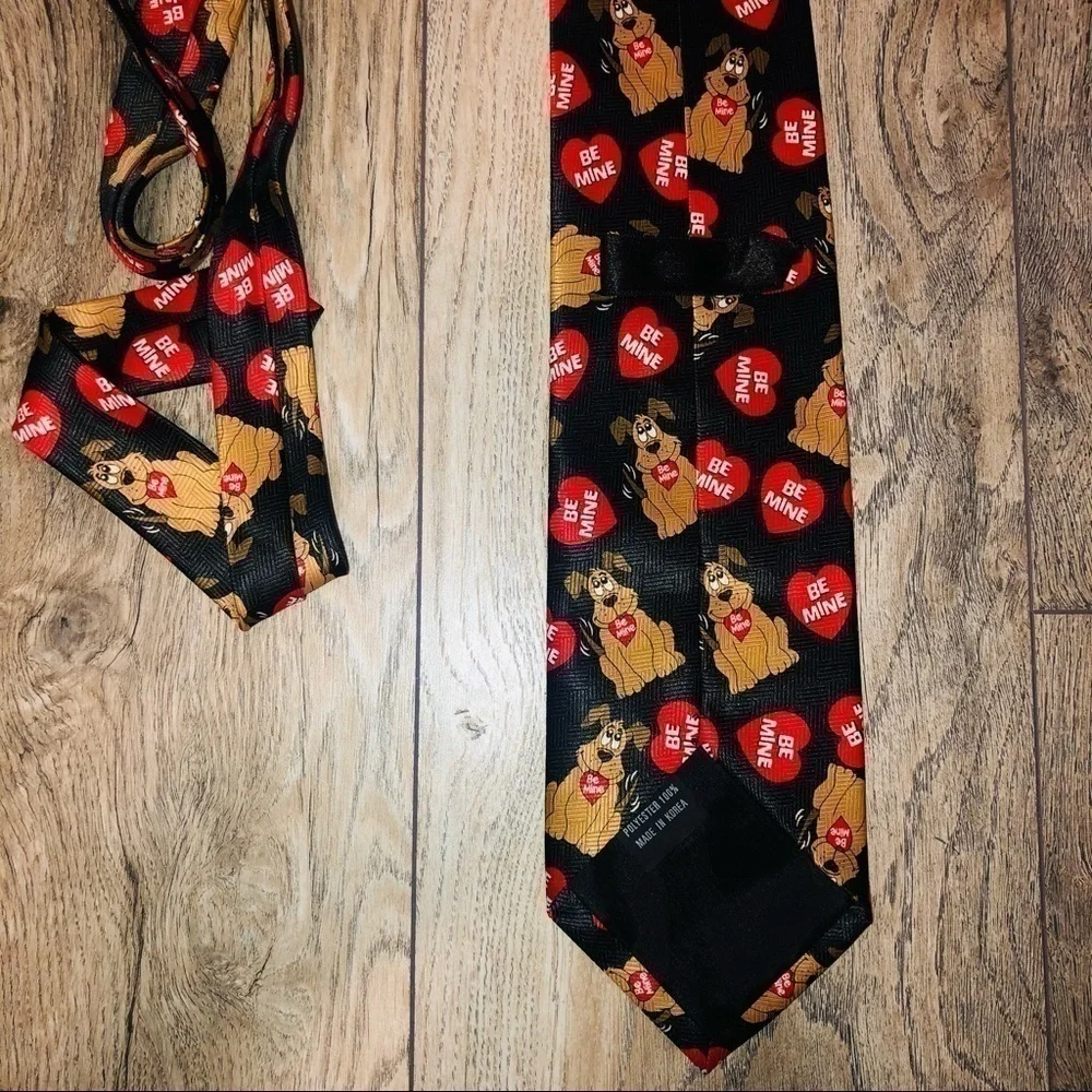Valentine’s Day Be Mine Red Heart Dog Tie