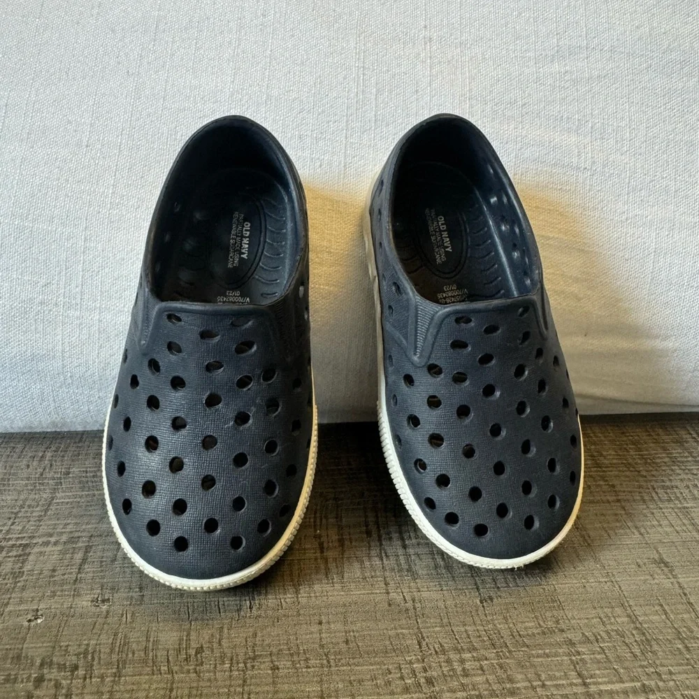 Old Navy | Baby Navy Blue Sandal | Size 5