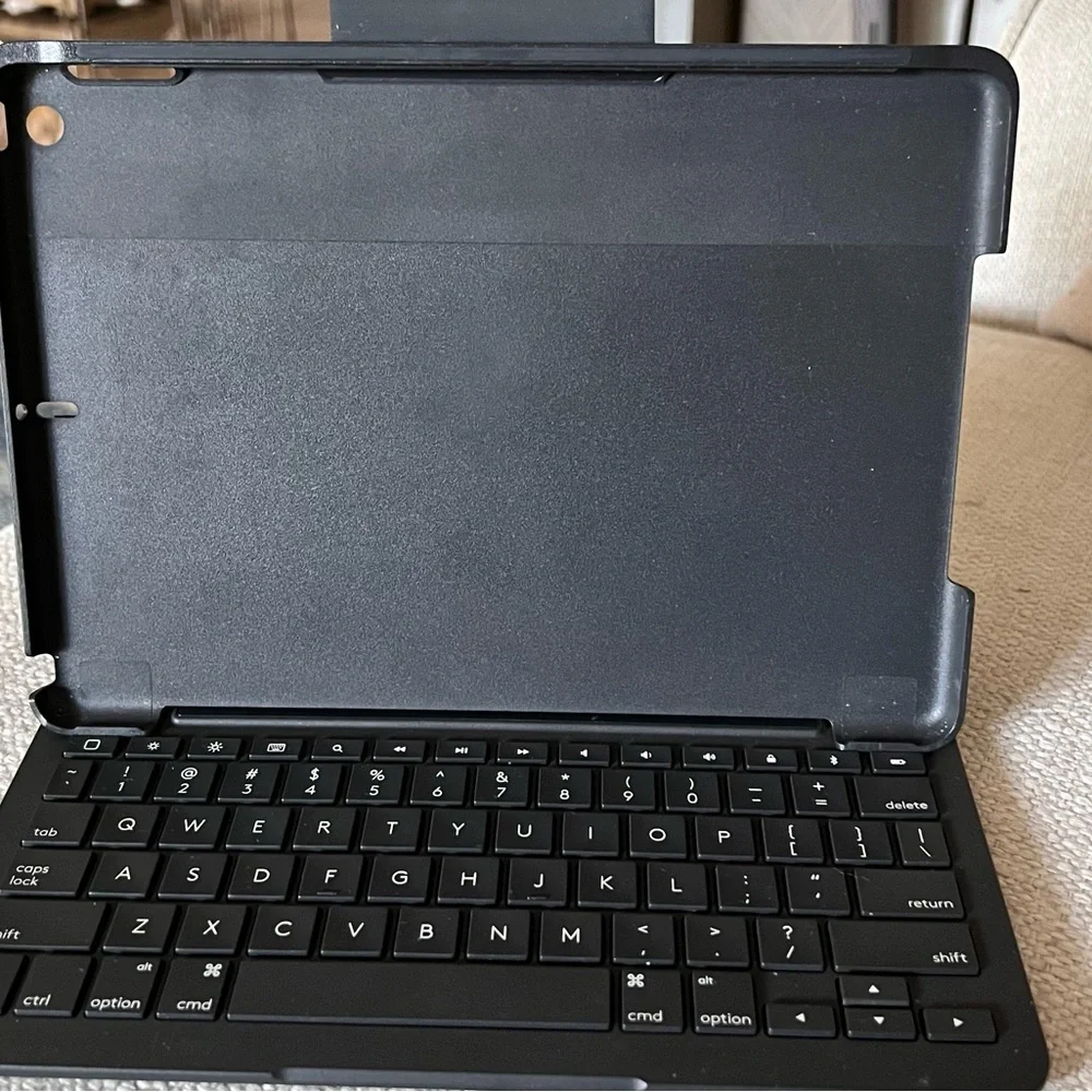 Logitech this laptop