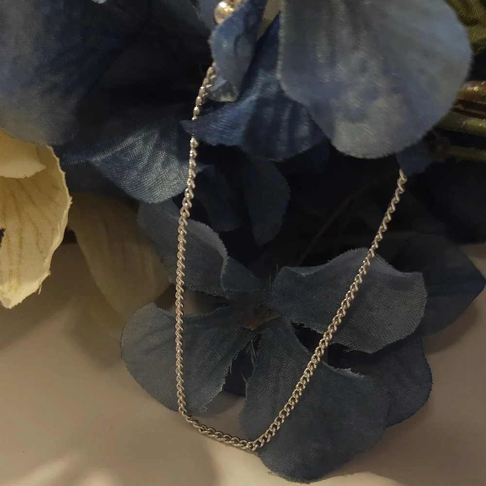 N/A dainty silver