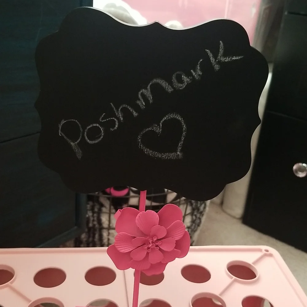 no brand flower desk