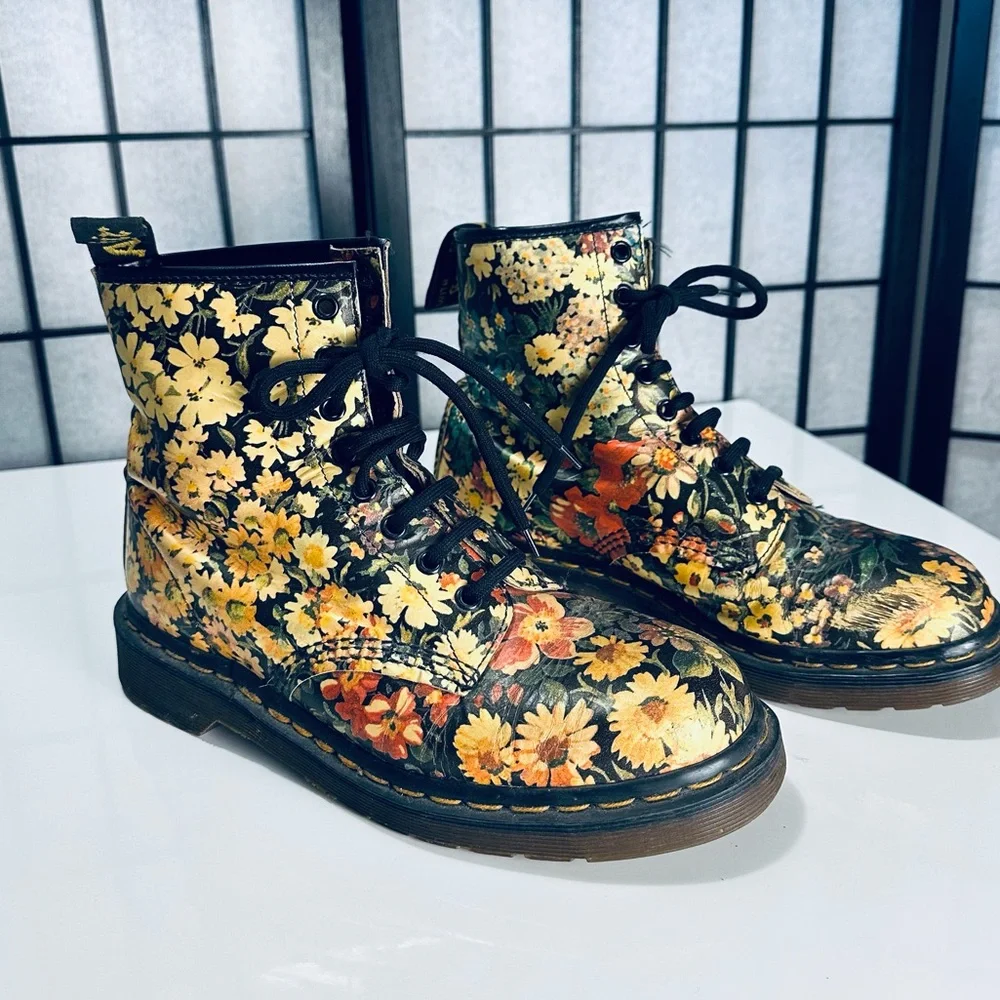 Dr. Martens super rare