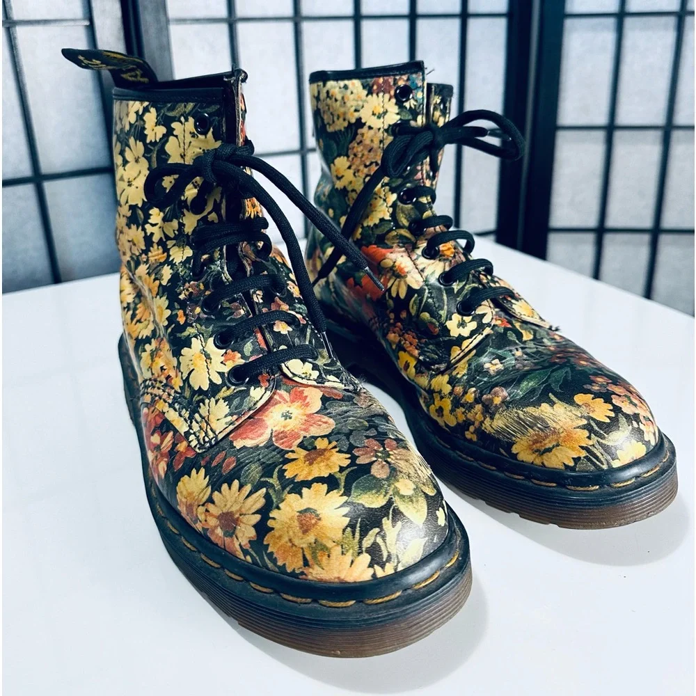 Dr. Martens super rare