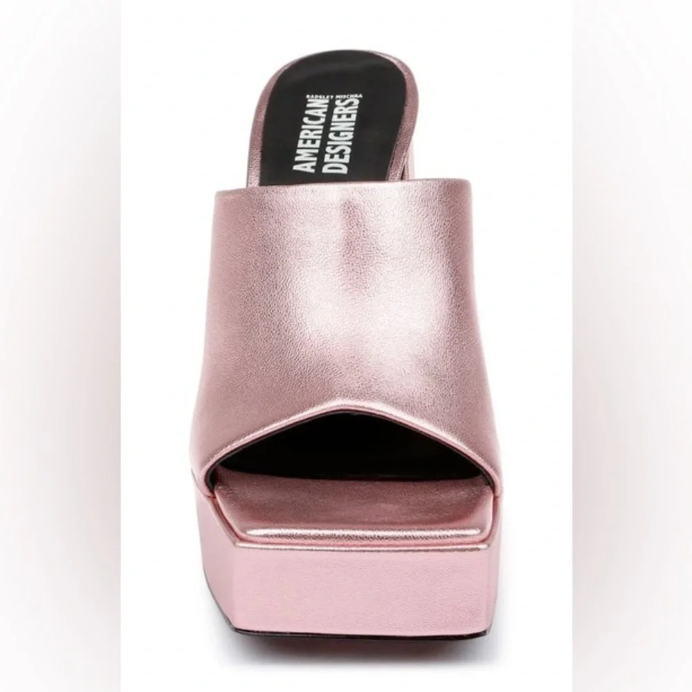 American Designers NIB Metallic Pink Lofty Platform Block Heel Slide Sandals