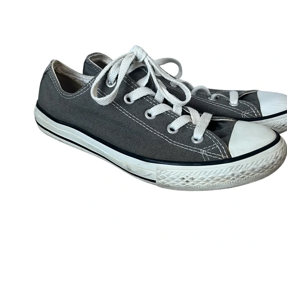 Converse All Stars Youth Chuck Taylor Sneakers Gray White Sz 3 Youth