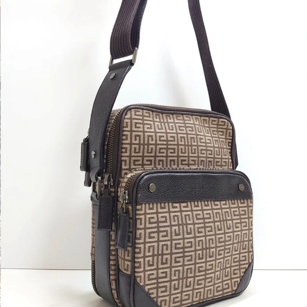 Givenchy excellent normal