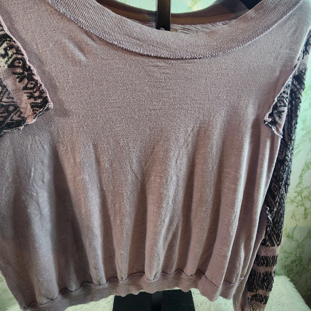 We The Free size large