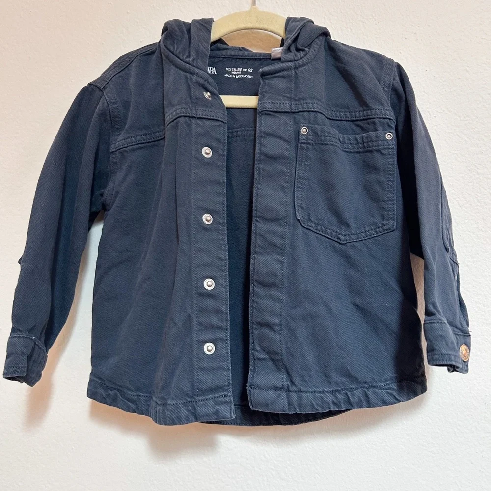 ZARA NAVY Toddler Hooded Navy Denim Jacket, utility, pocket - sz 18-24months