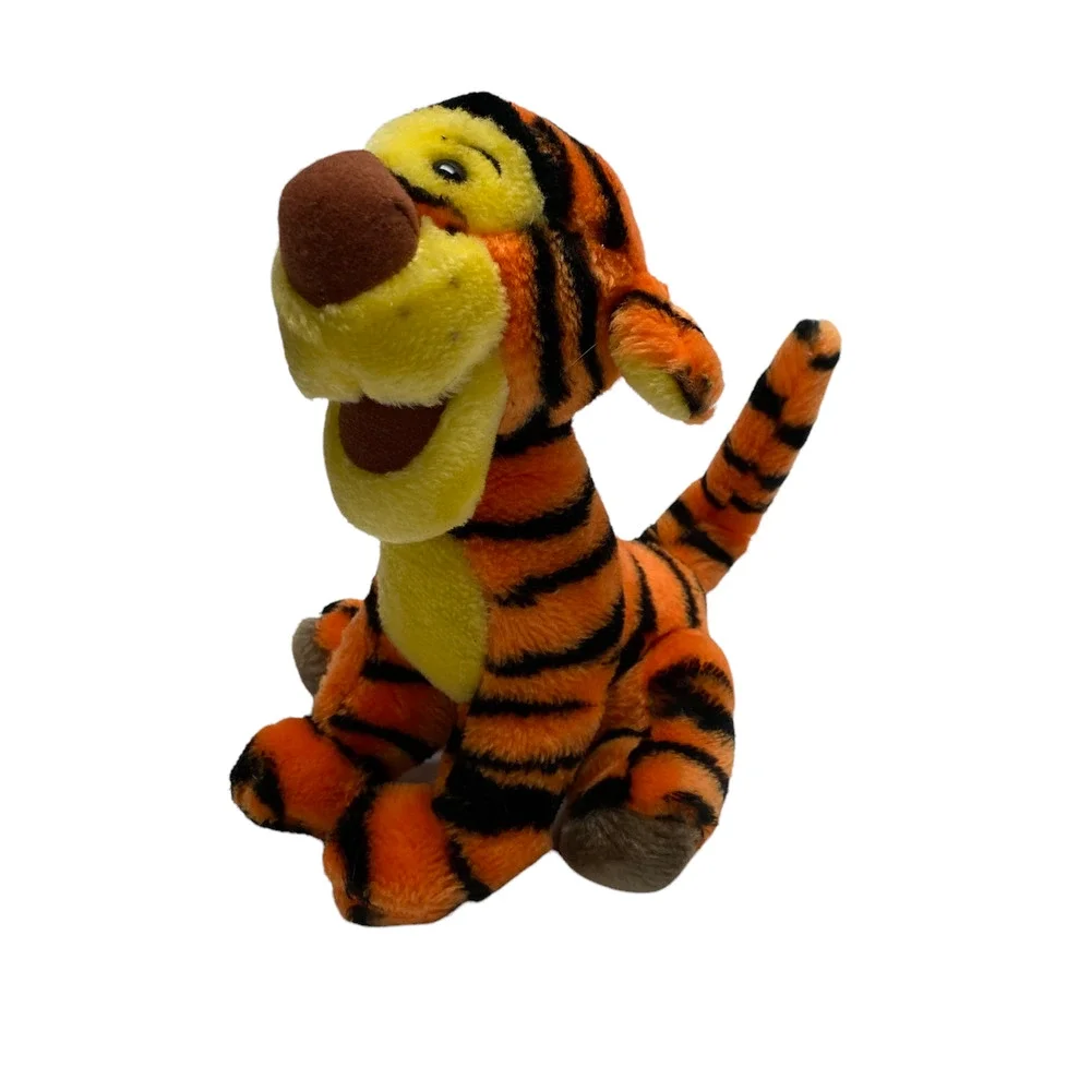 Disneyland Walt Disney World Tigger plush toy 10