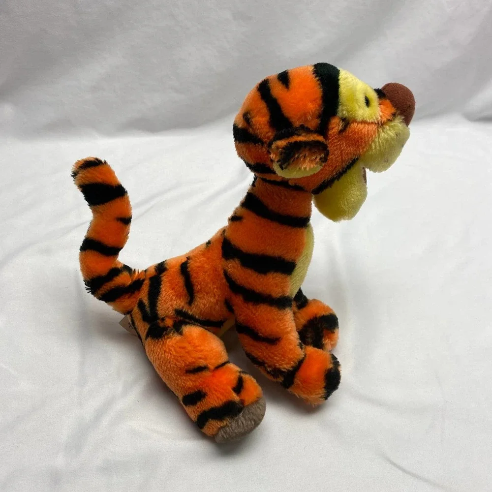 Disney tigger world hole