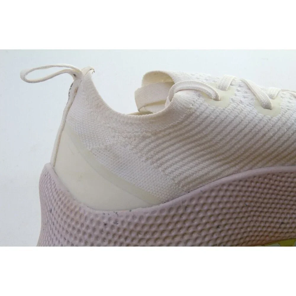 REI light scuffing