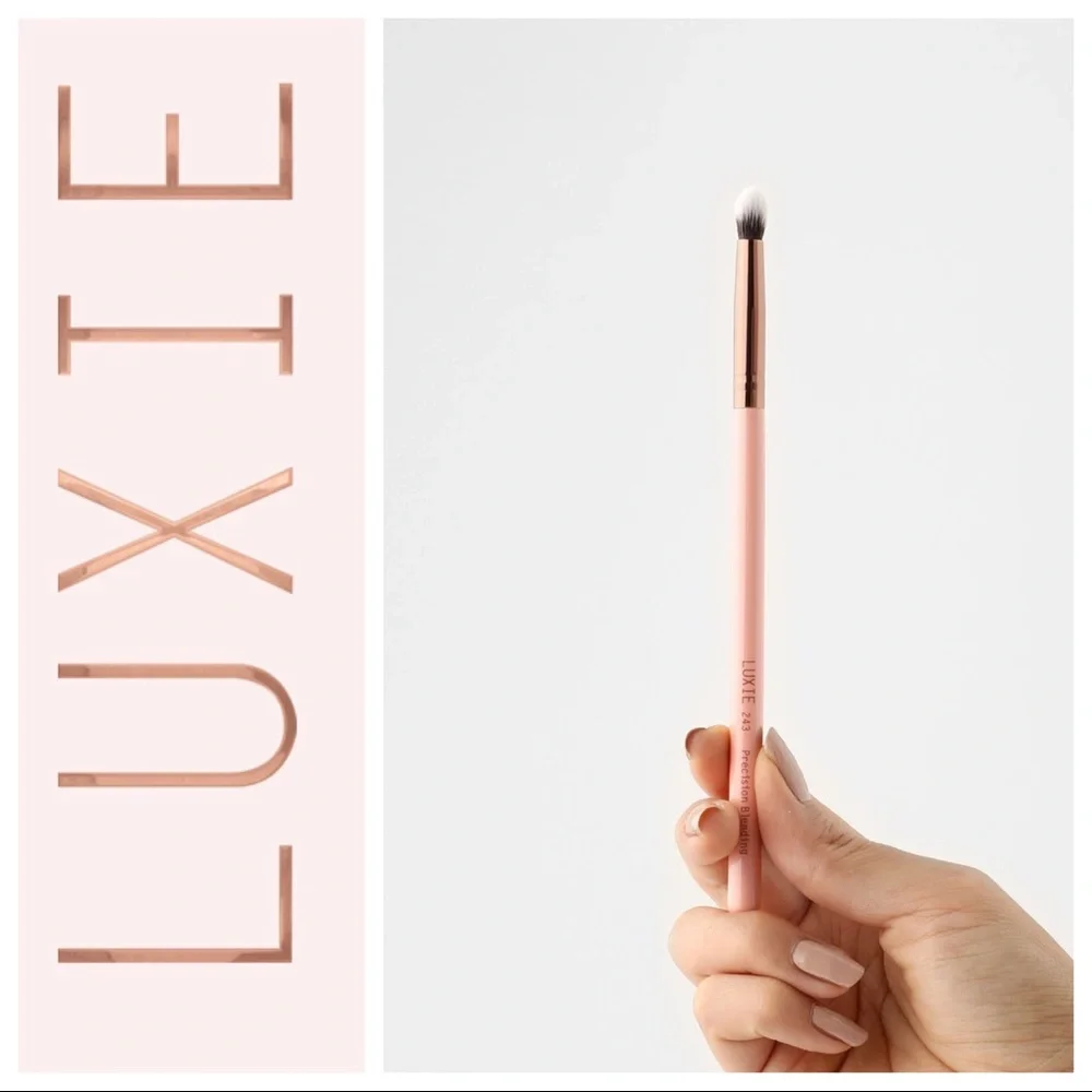 LUXIE EYESHADOW BRUSH 243 PRECISION BLENDING BRUSH ROSE GOLD NWT