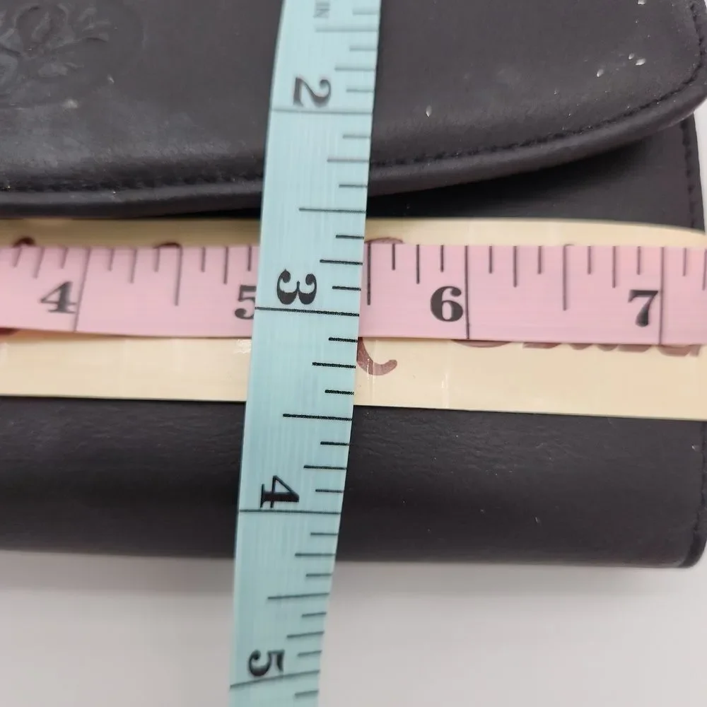 Buxton vintage wallet