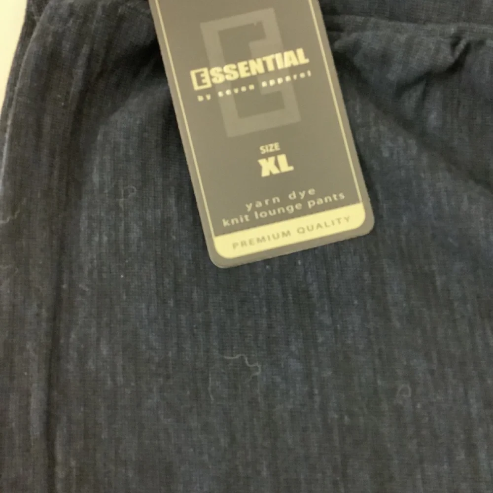 Essentials navy blue