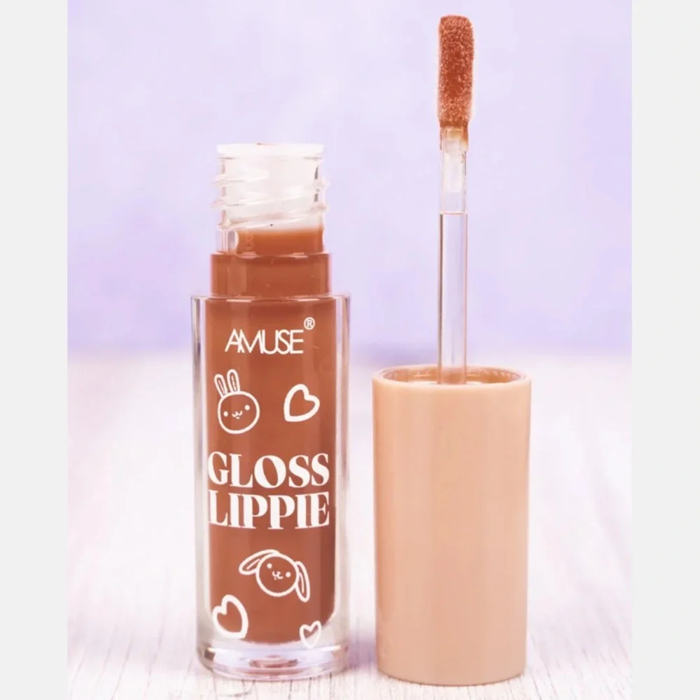 New Amuse high shine lip gloss in the color buster