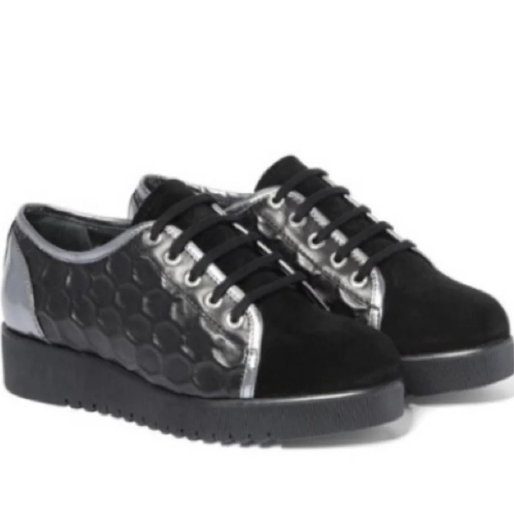 Aquatalia 25 heels
