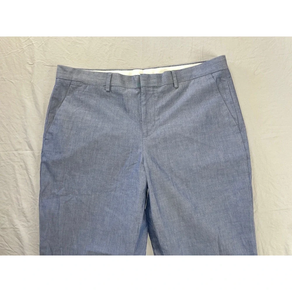 Express sharp rise crotch