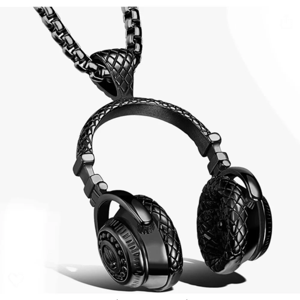 Men’s Women’s Headphones Necklace Music Pendant Hiphop chain with 24in c…