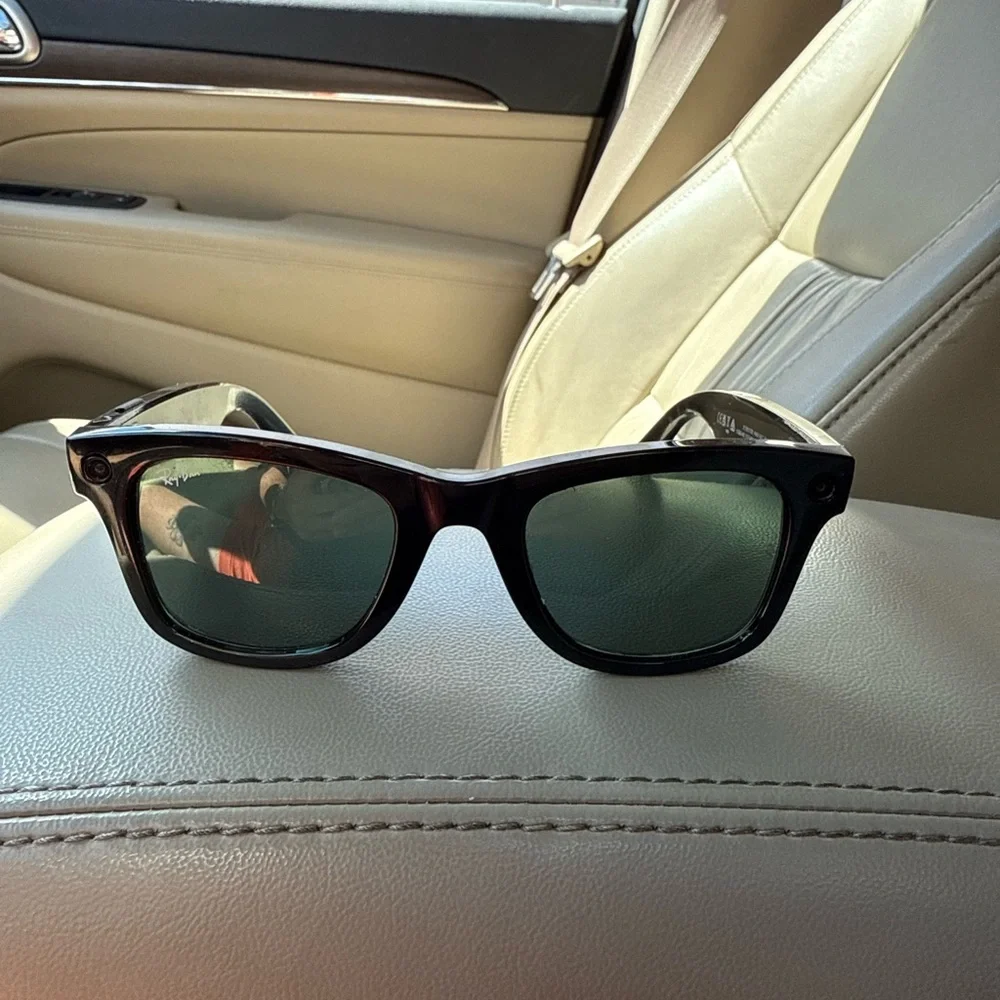Ray-Ban stylish ray