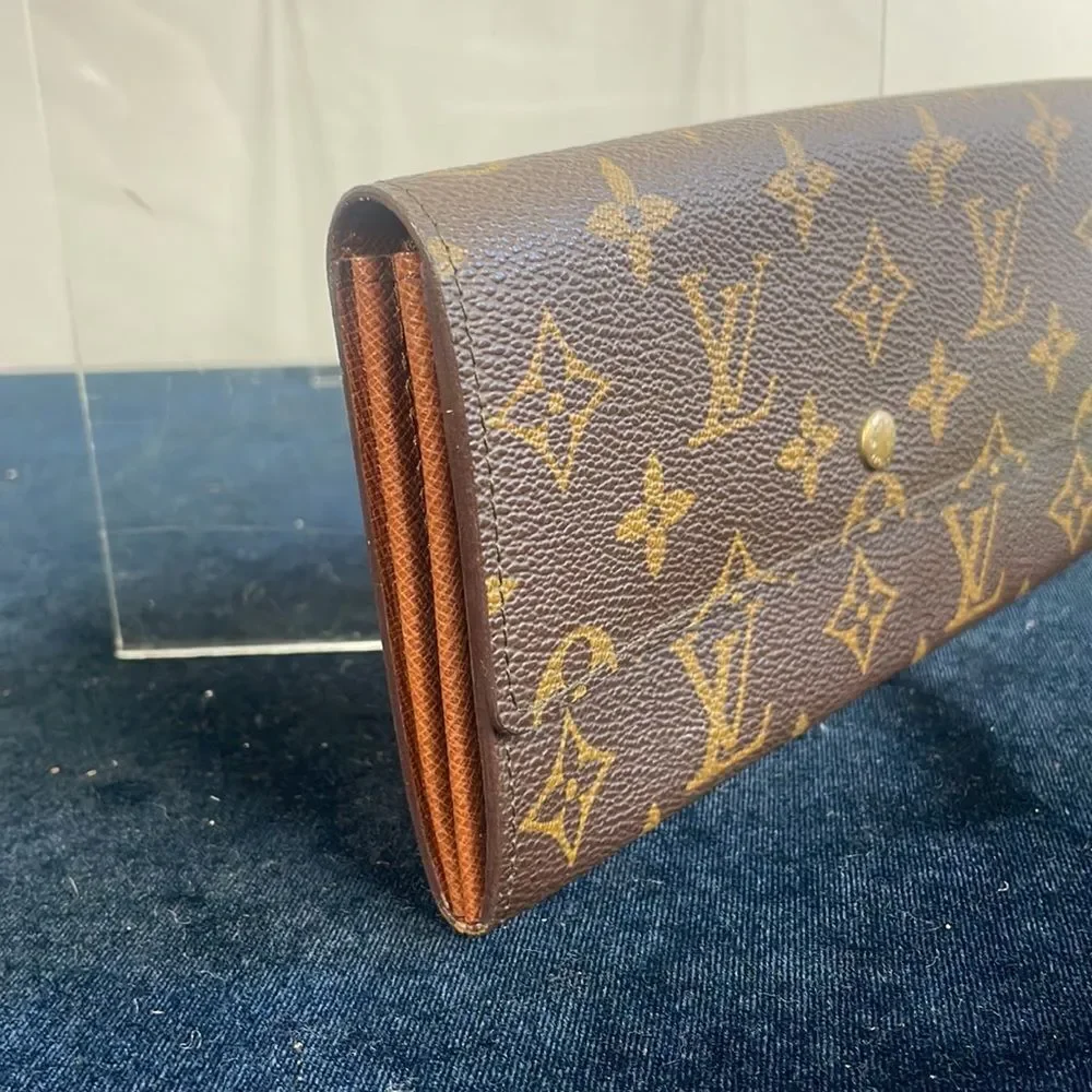 Louis Vuitton consignment 100%