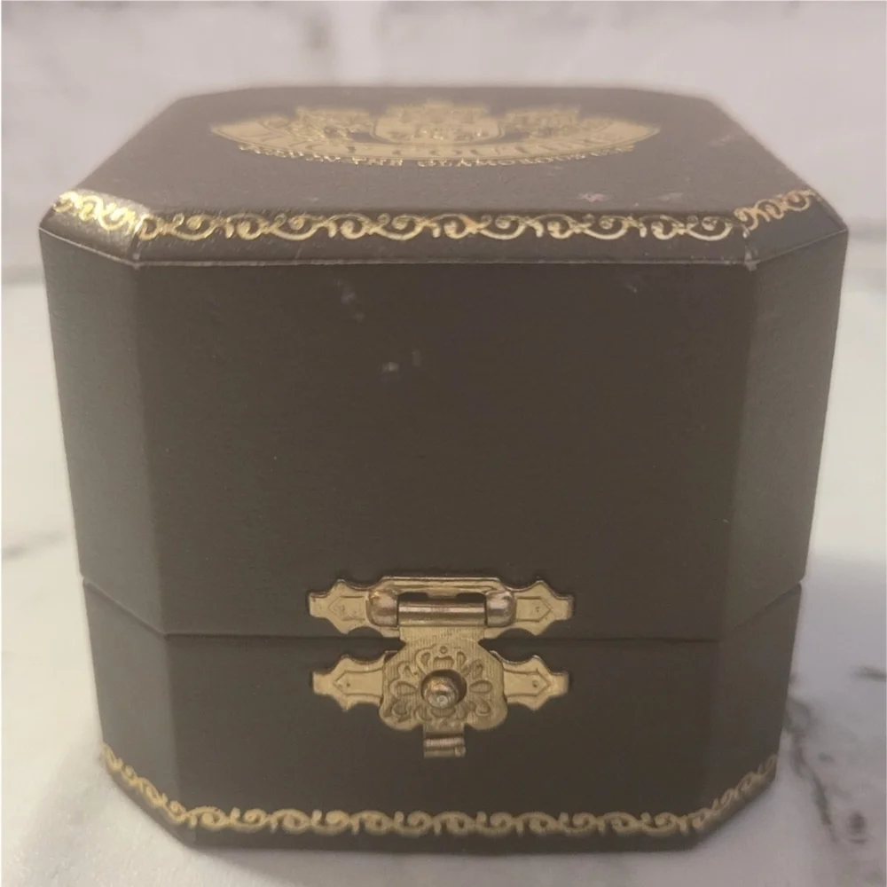 Juicy Couture this beautiful