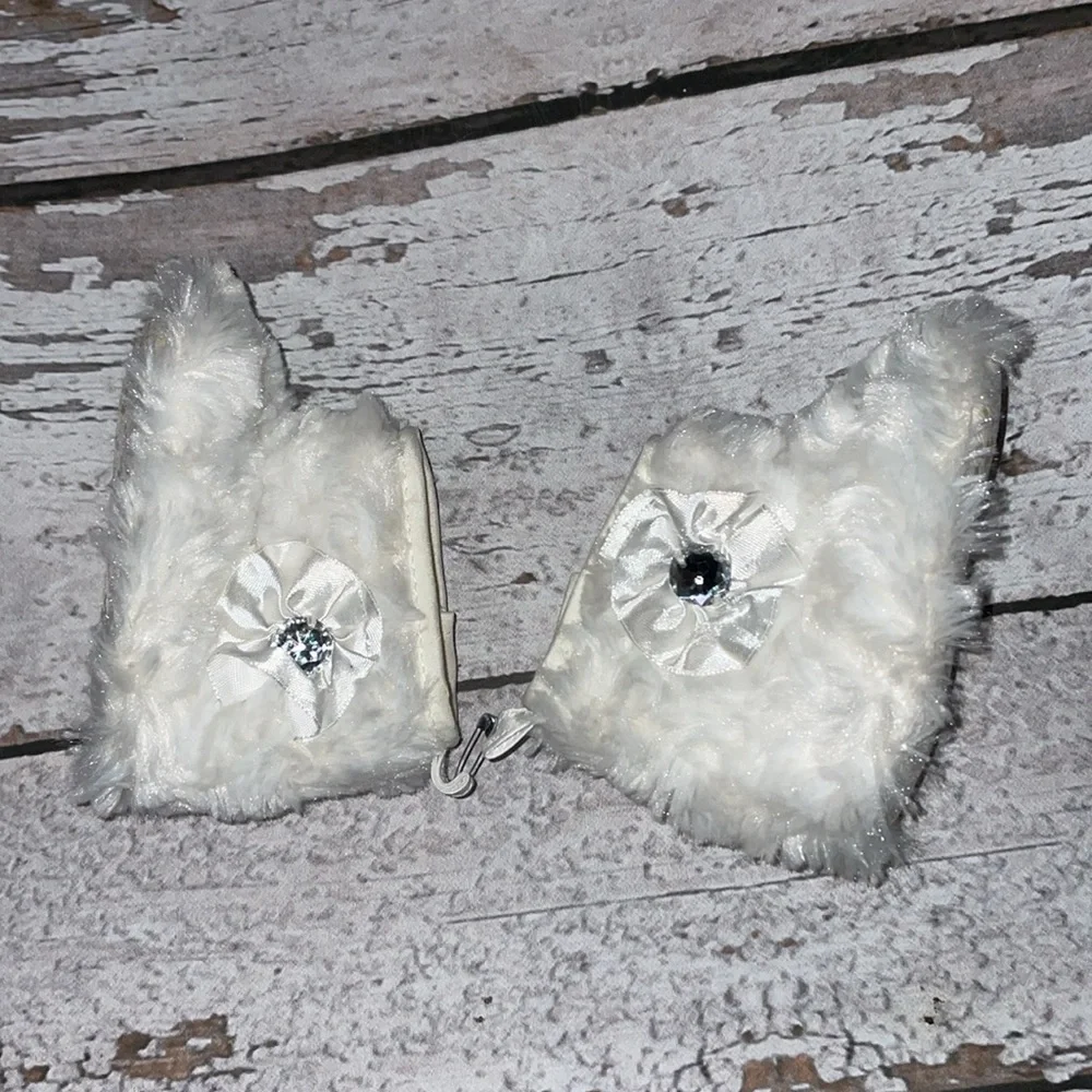 N/A white four gently