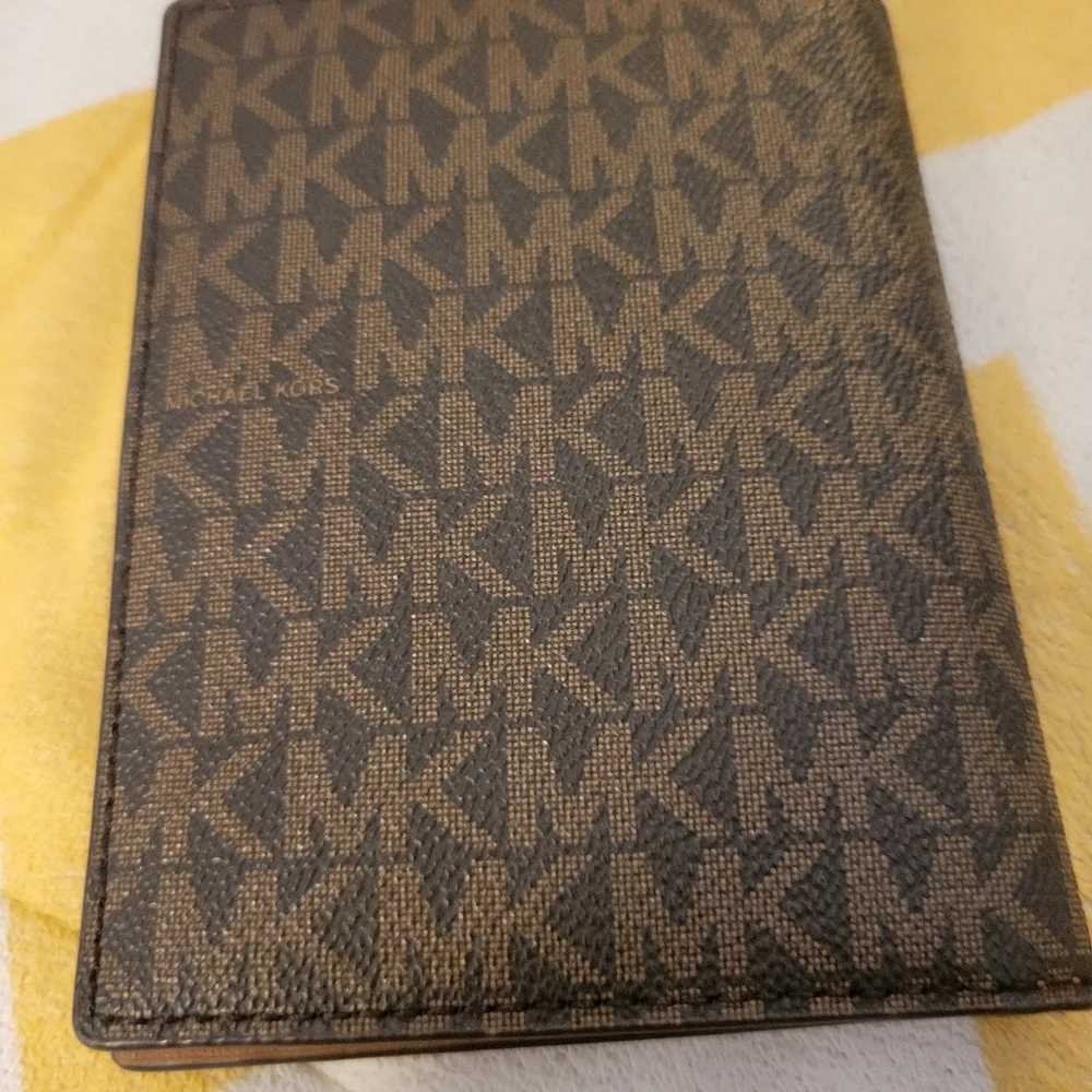 Michael Kors style modern holder