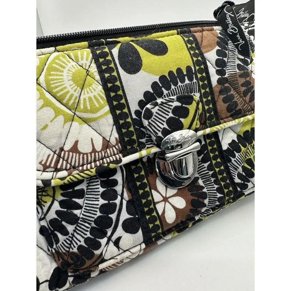 Vera Bradley excellent please