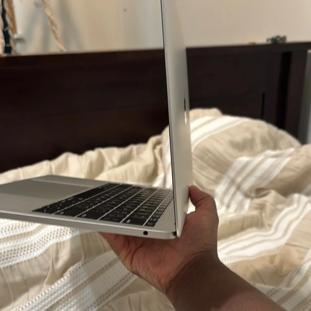 Apple macbook pro