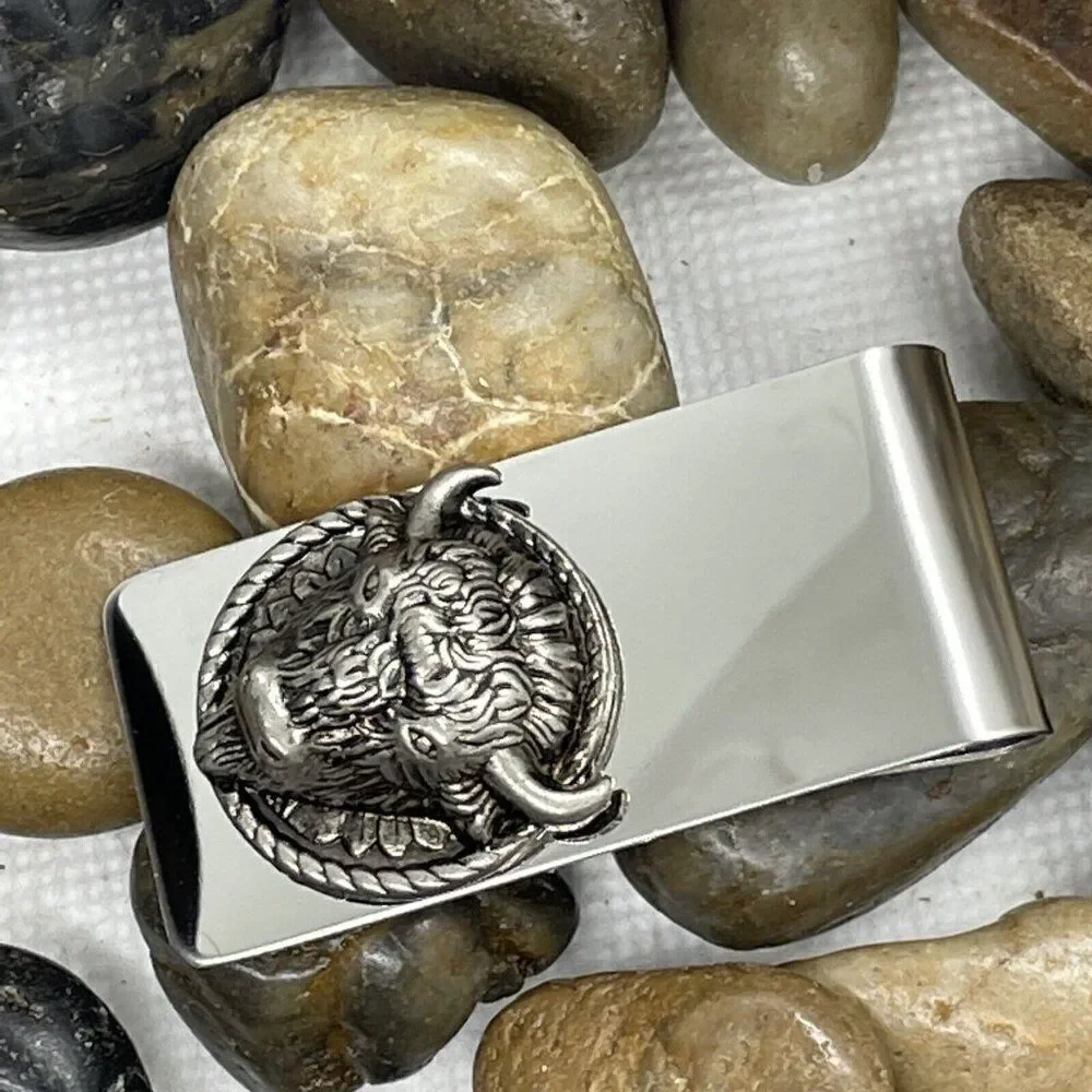 FANCY FOX BOUTIQUE this stunning