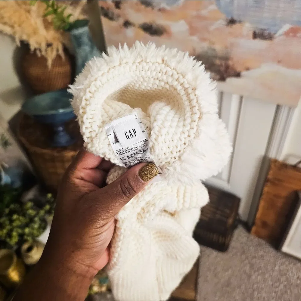 GAP new acrylic