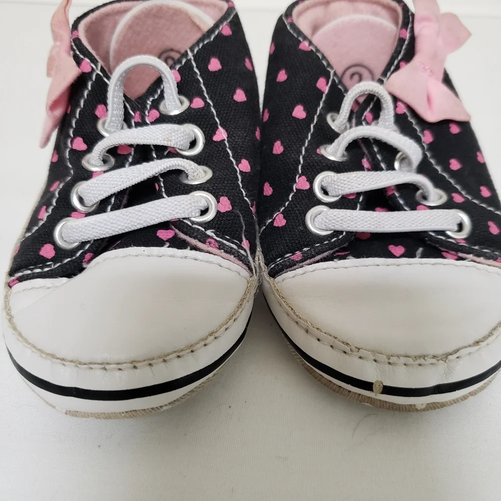 N/A sneakers closet dotted
