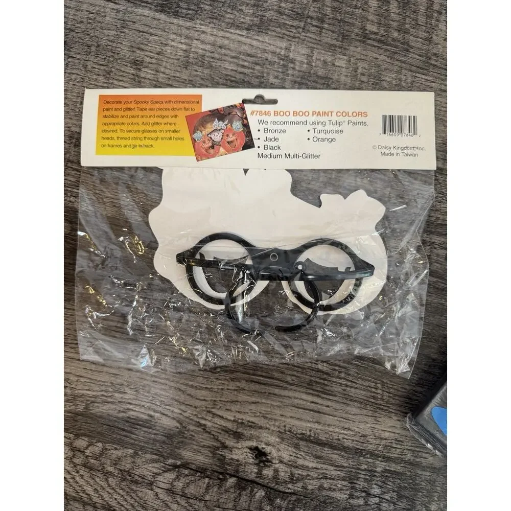 Paper Magic Group vintage halloween