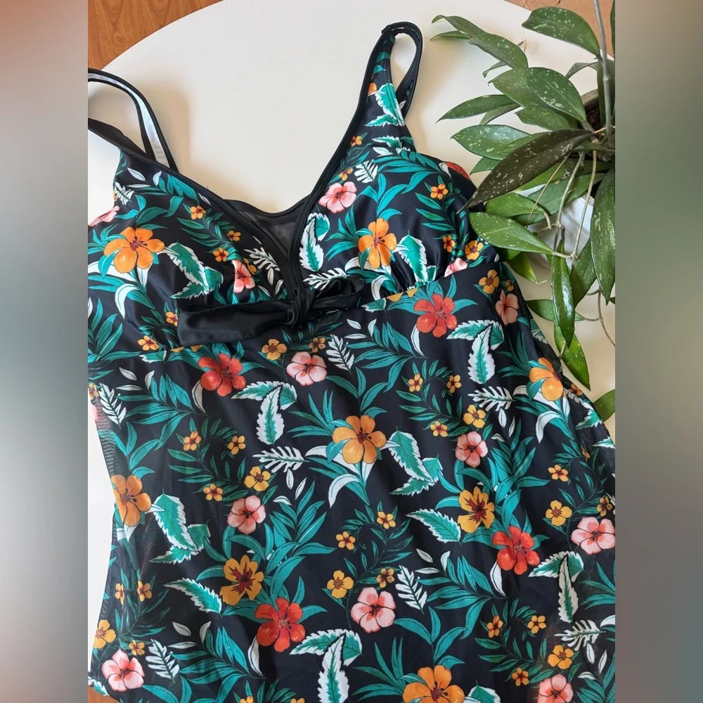 boutique dive into