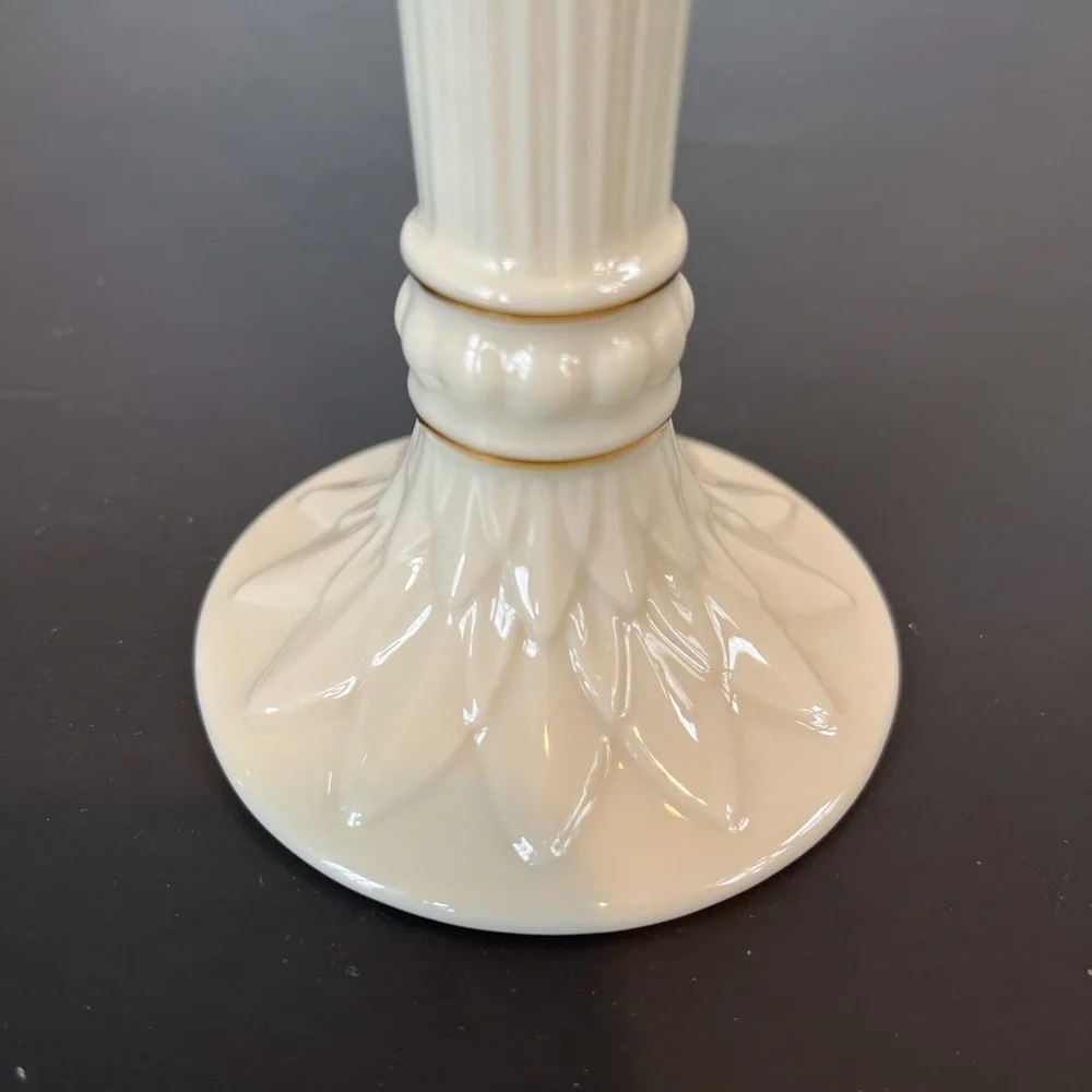 Lenox elegant bud