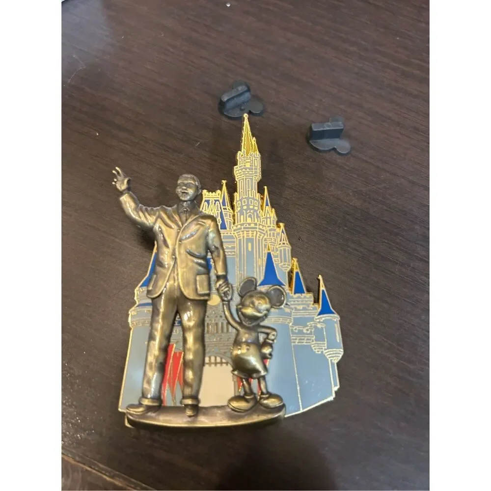 Disney official trading