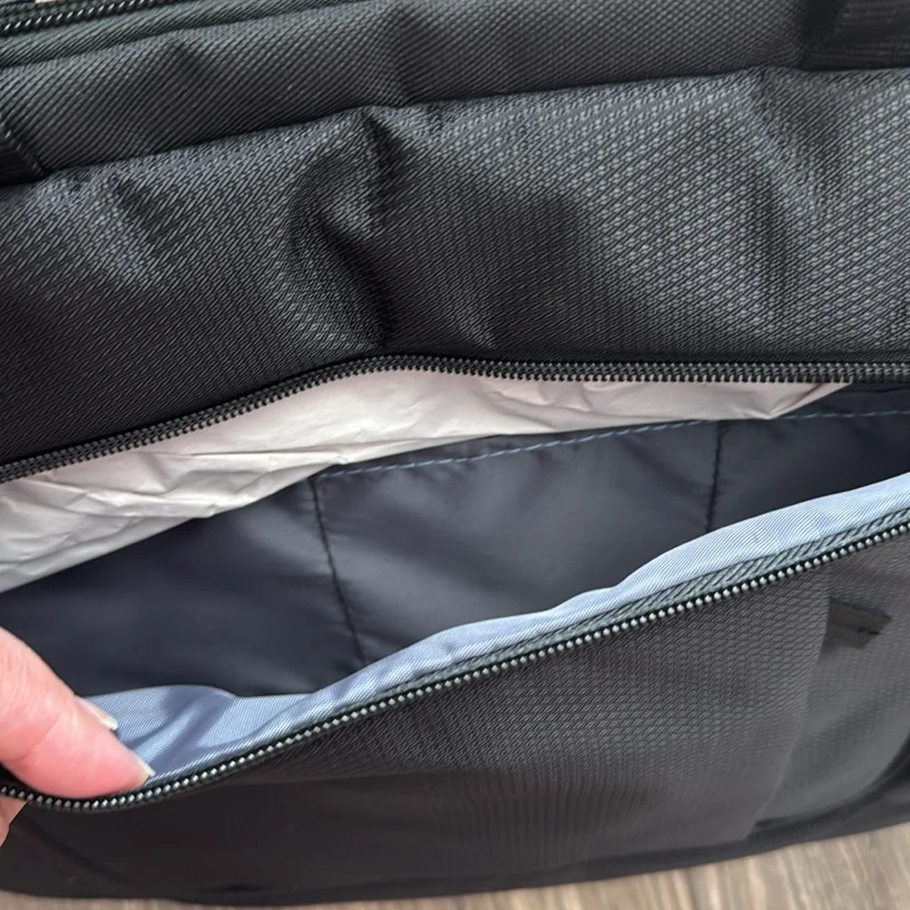 Case Logic this black