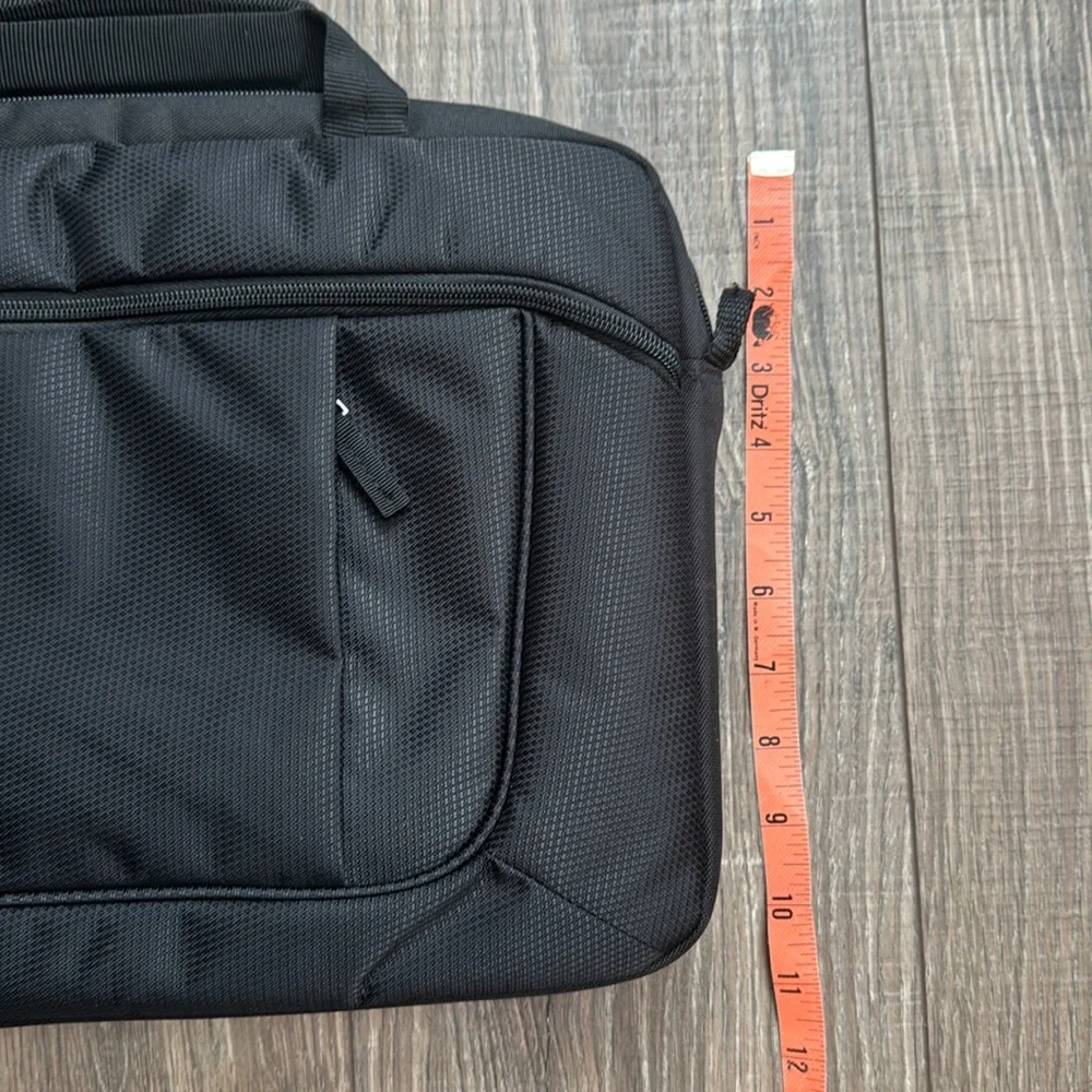 Case Logic this black
