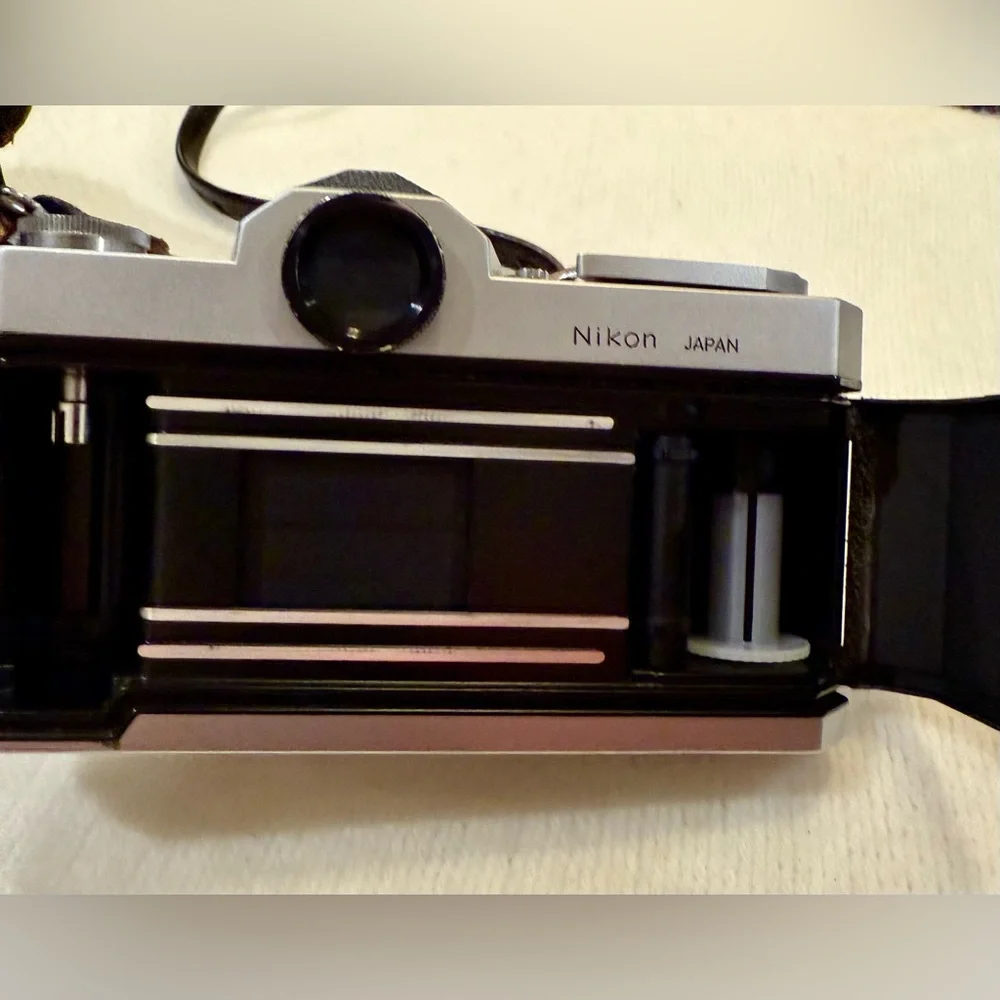 NIKON Nikkormat FT 35mm Film SLR Camera