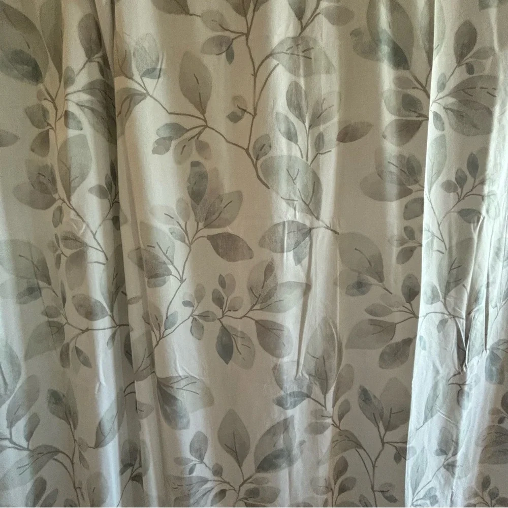 Room & Retreat shower curtain pastel leaf print white & sage green LIKE …