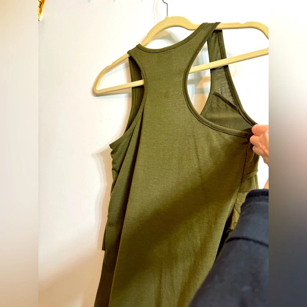 Eyeshadow olive green