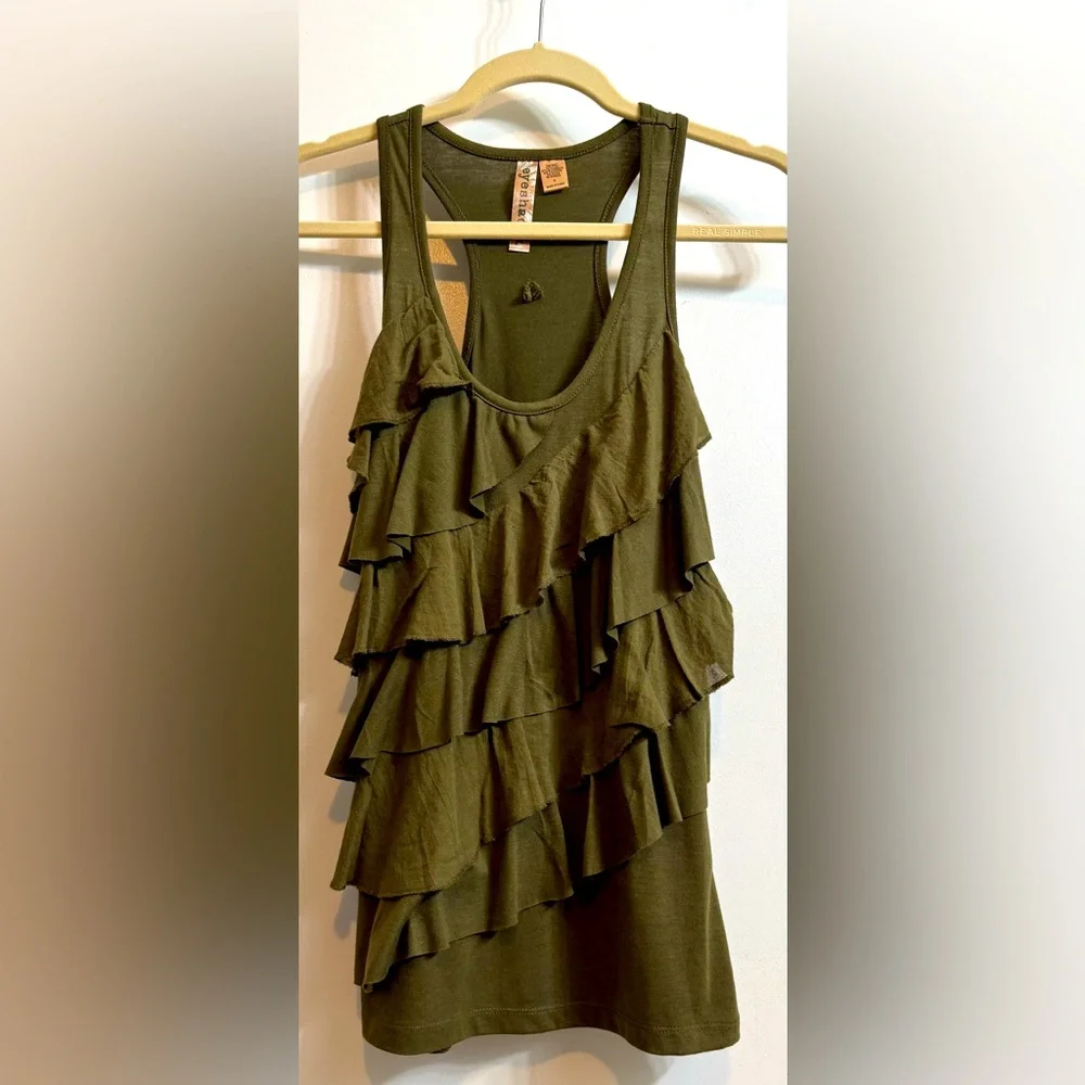 Eyeshadow olive green