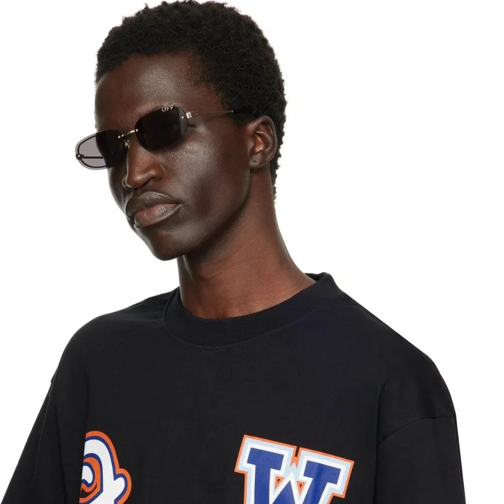 Off-White code out