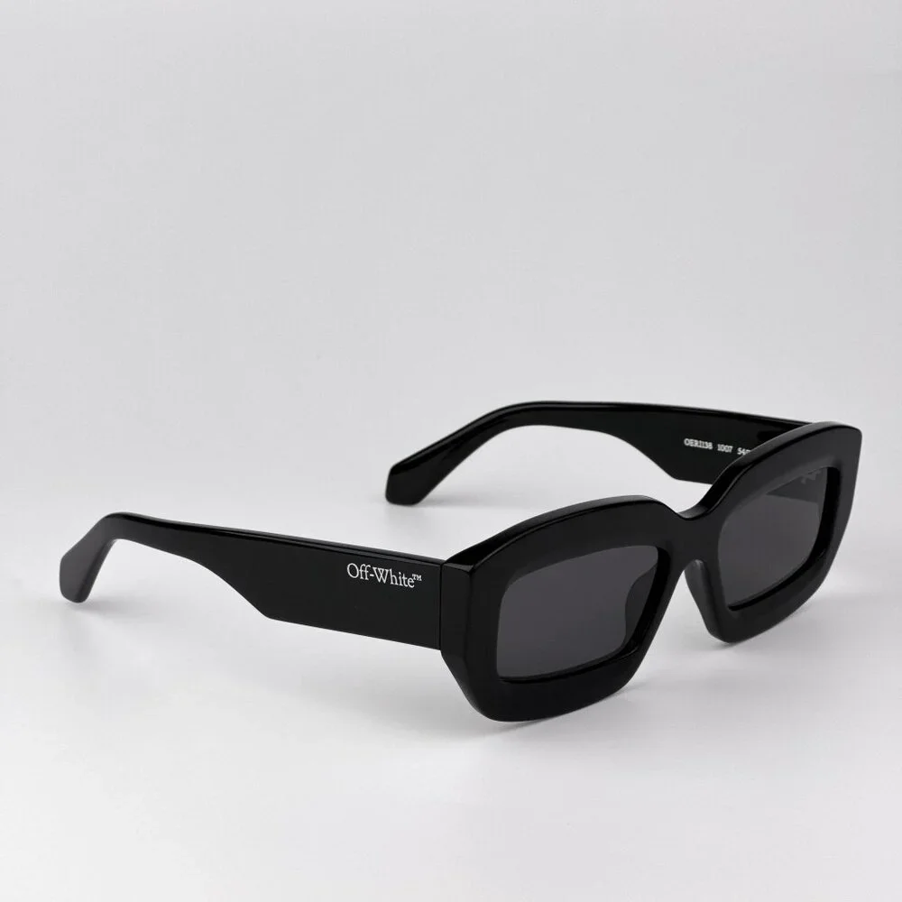 Off-White shape signature refined