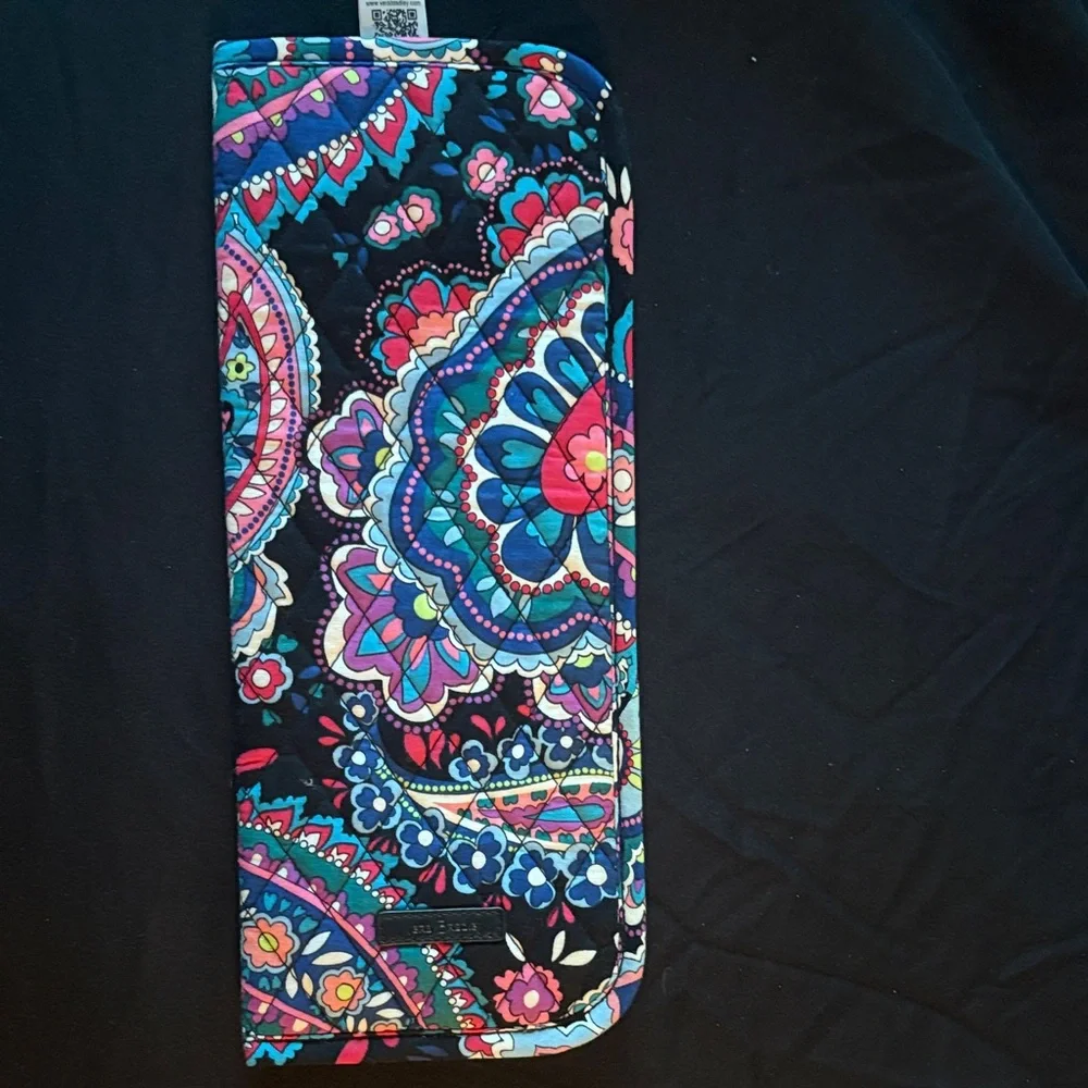 Vera Bradley vibrant flair paisley
