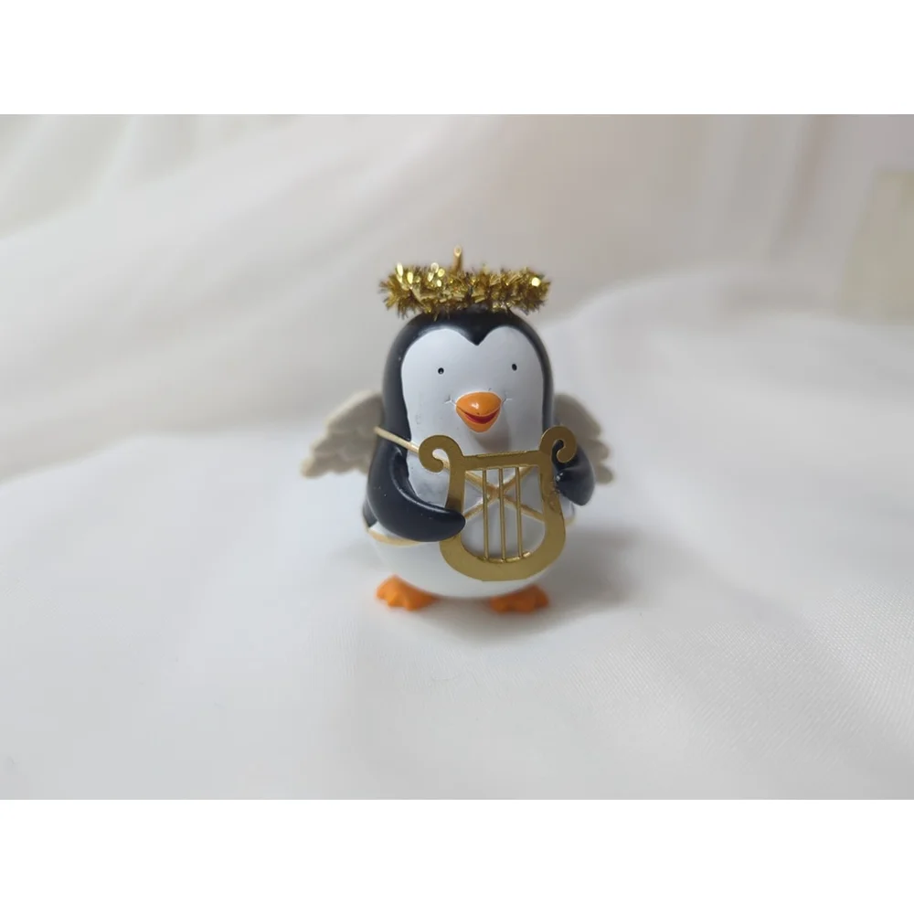 Hallmark Keepsake Ornament 2007 Scooter Angel South Pole Pals Penguin