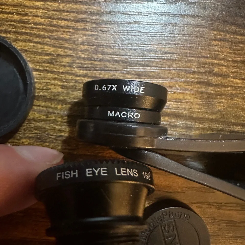 Black Clip-On Phone Camera Lens