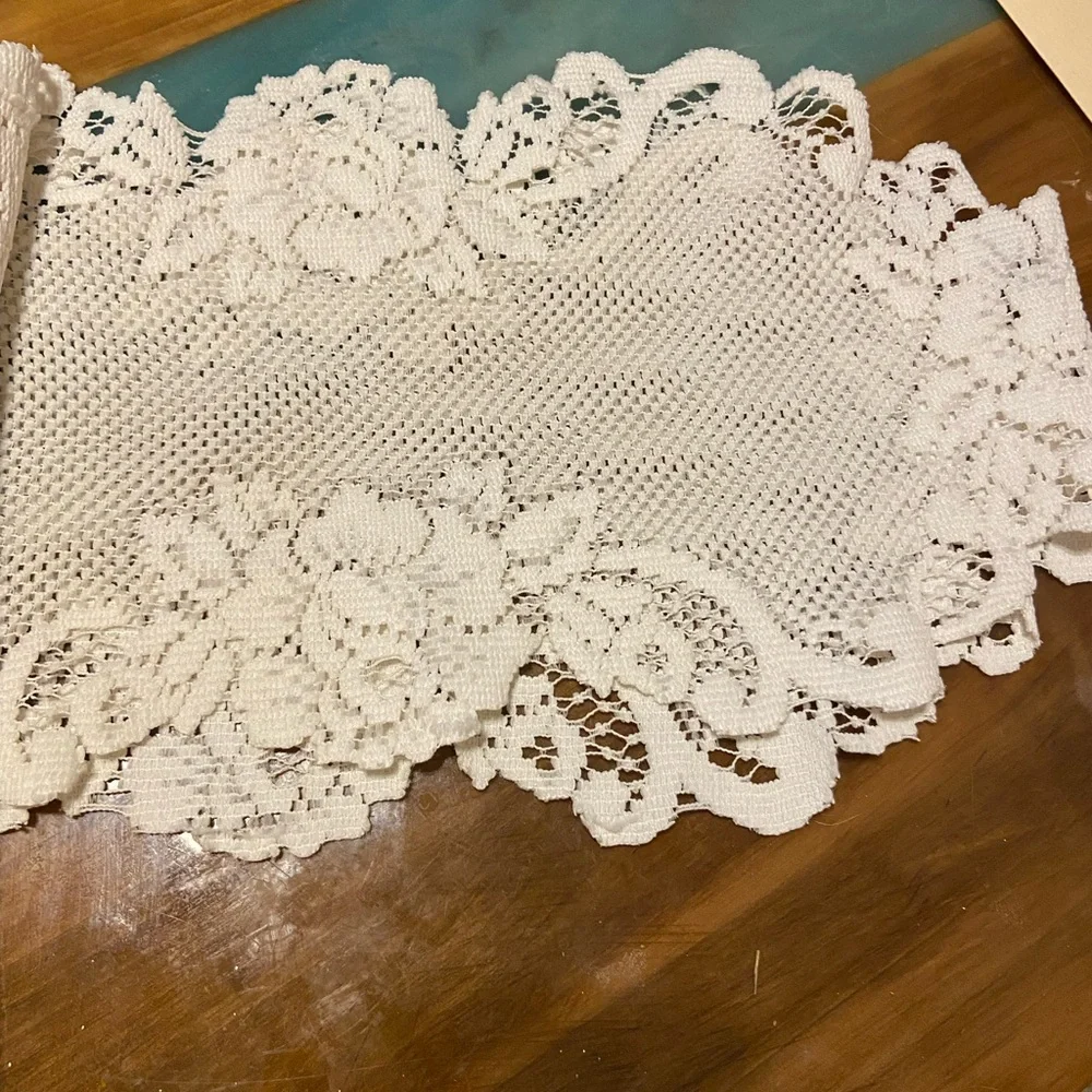 Floral Lace Mantel Scarf/Table Runner