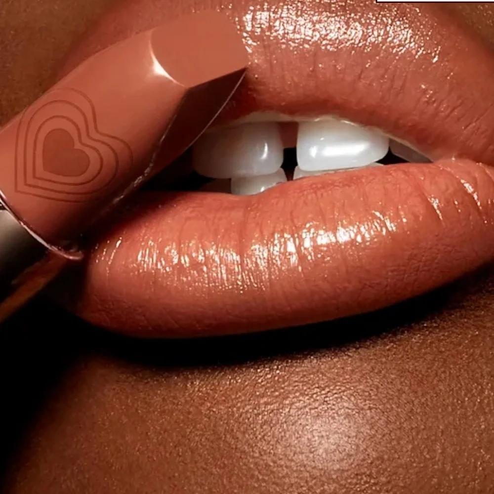 Charlotte Tilbury universally flattering
