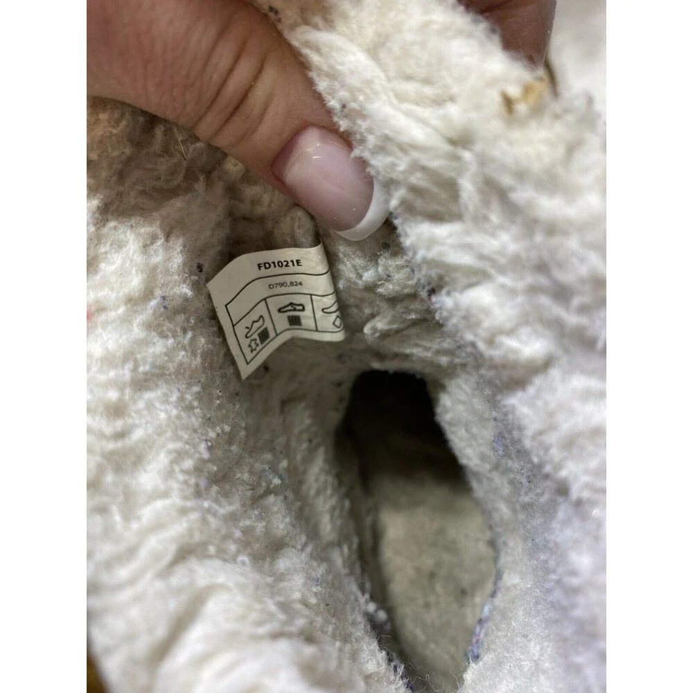 Koolaburra product pair